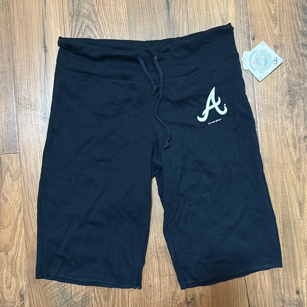 NWT Atlanta Braves women’s shorts - M